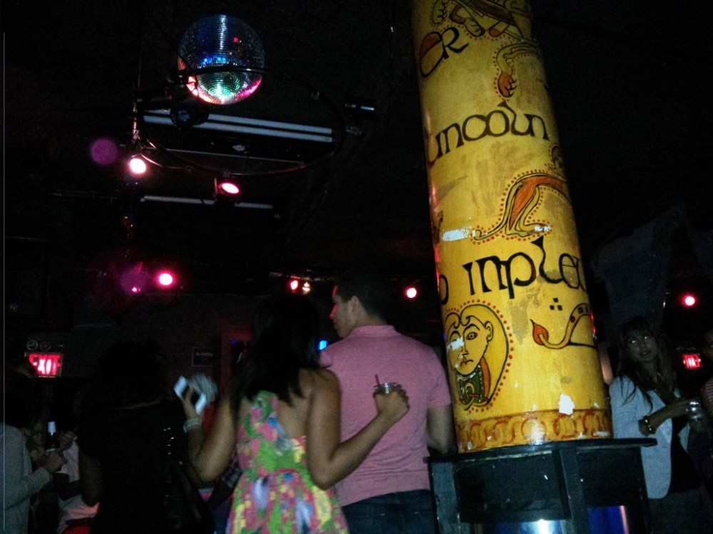 Hasta en una disco estuvimos celebrando el cumpleaños del hijo de María